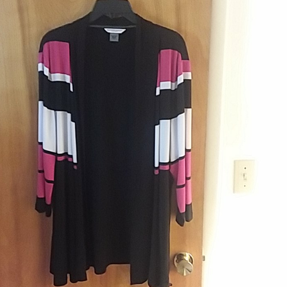 Ladies plus top